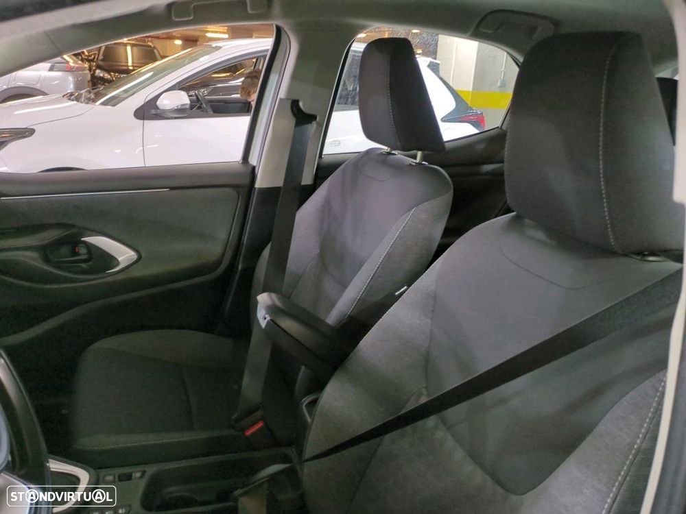 Toyota Yaris 1.5 HDF Comfort Plus - 5