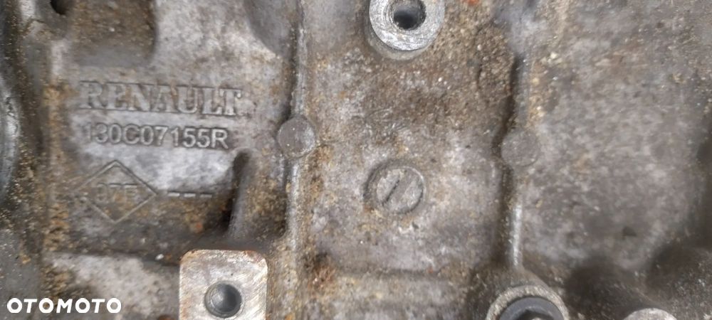 RENAULT MASTER III 2,3DCI BITURBO głowica pokrywa wałki 130C07155R - 2