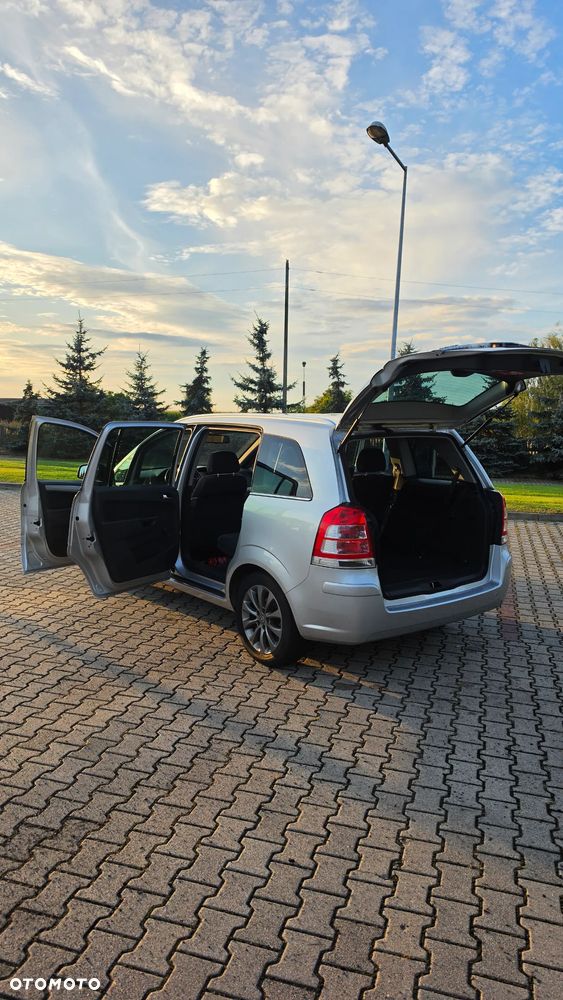 Opel Zafira 1.8 111 - 8
