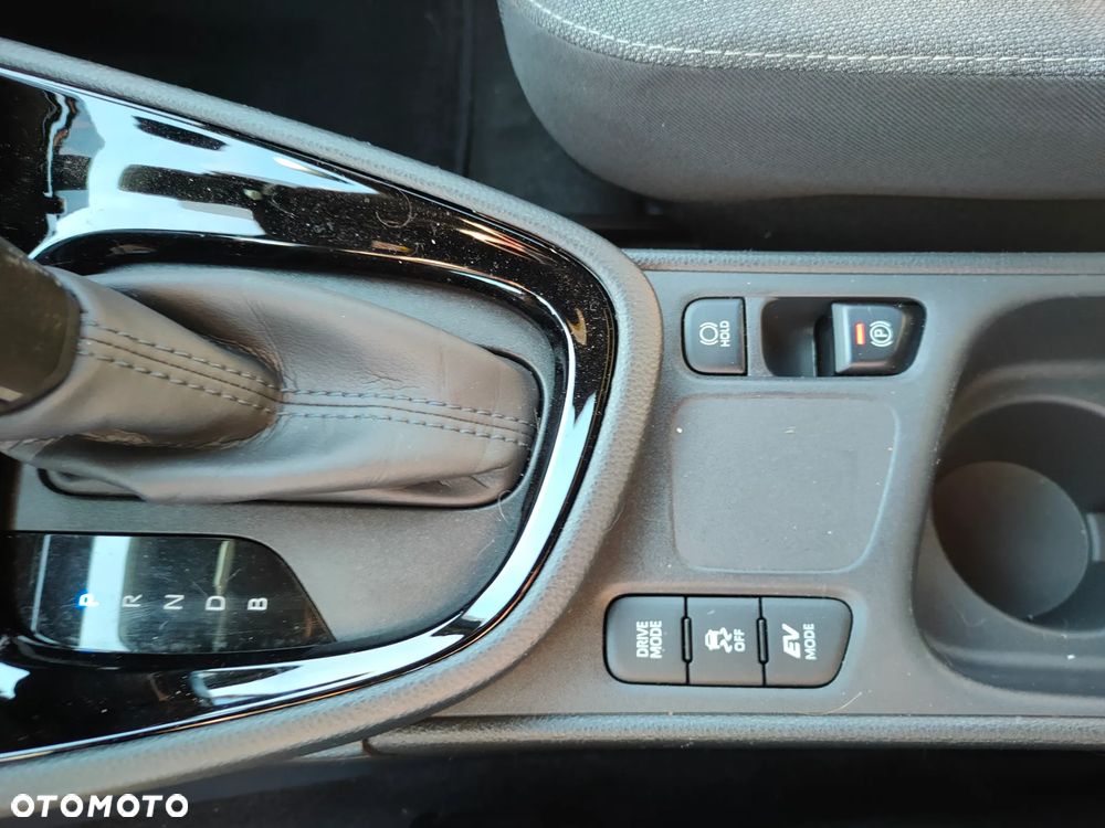 Toyota Yaris Cross - 12