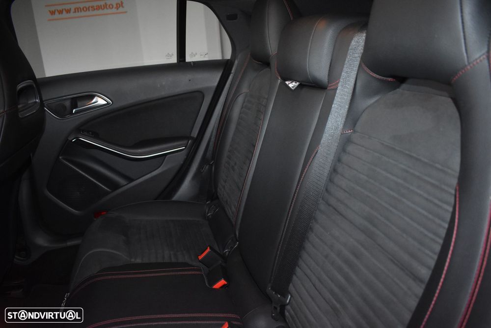 Mercedes-Benz CLA 180 - 46