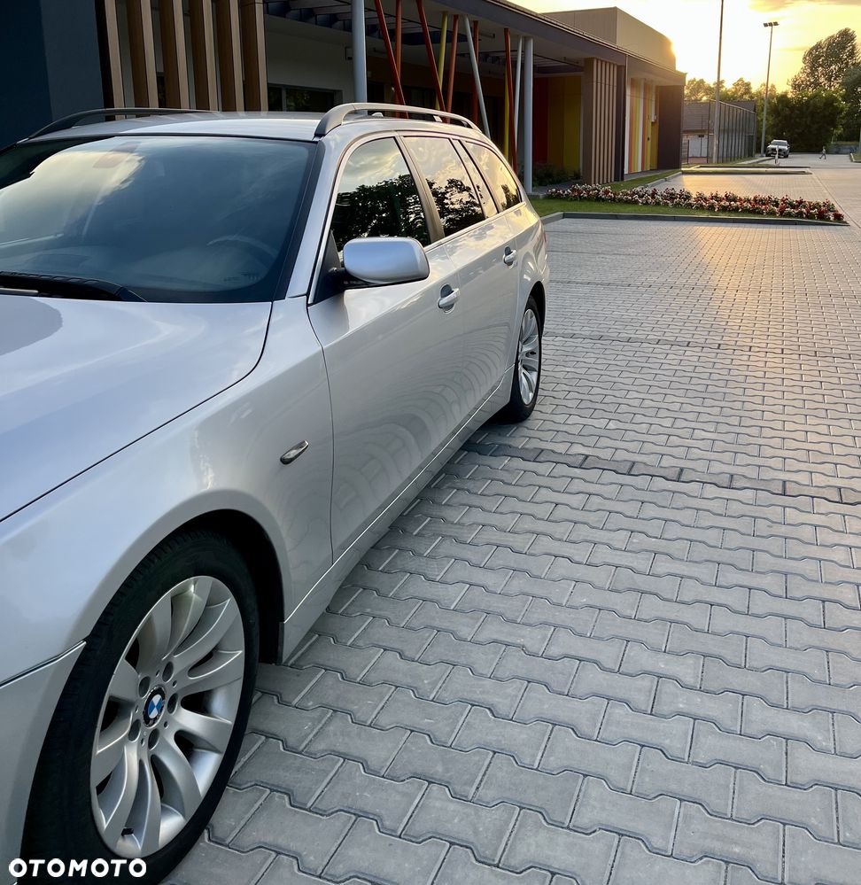 BMW Seria 5 525d - 4