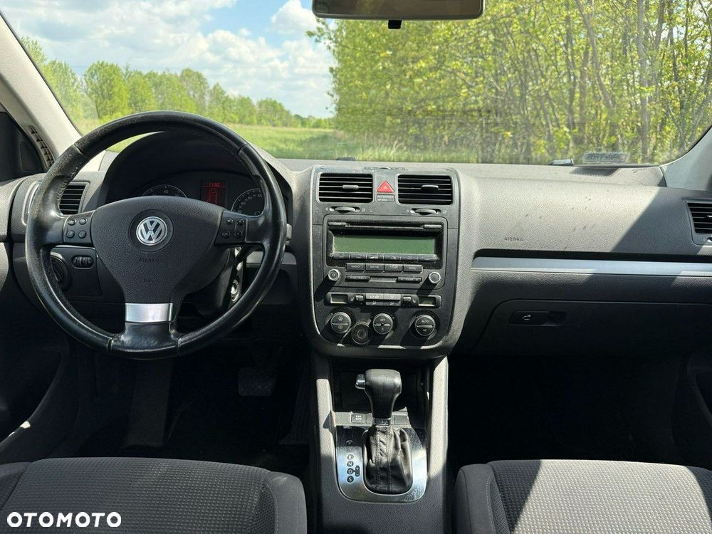 Volkswagen Golf Variant - 9