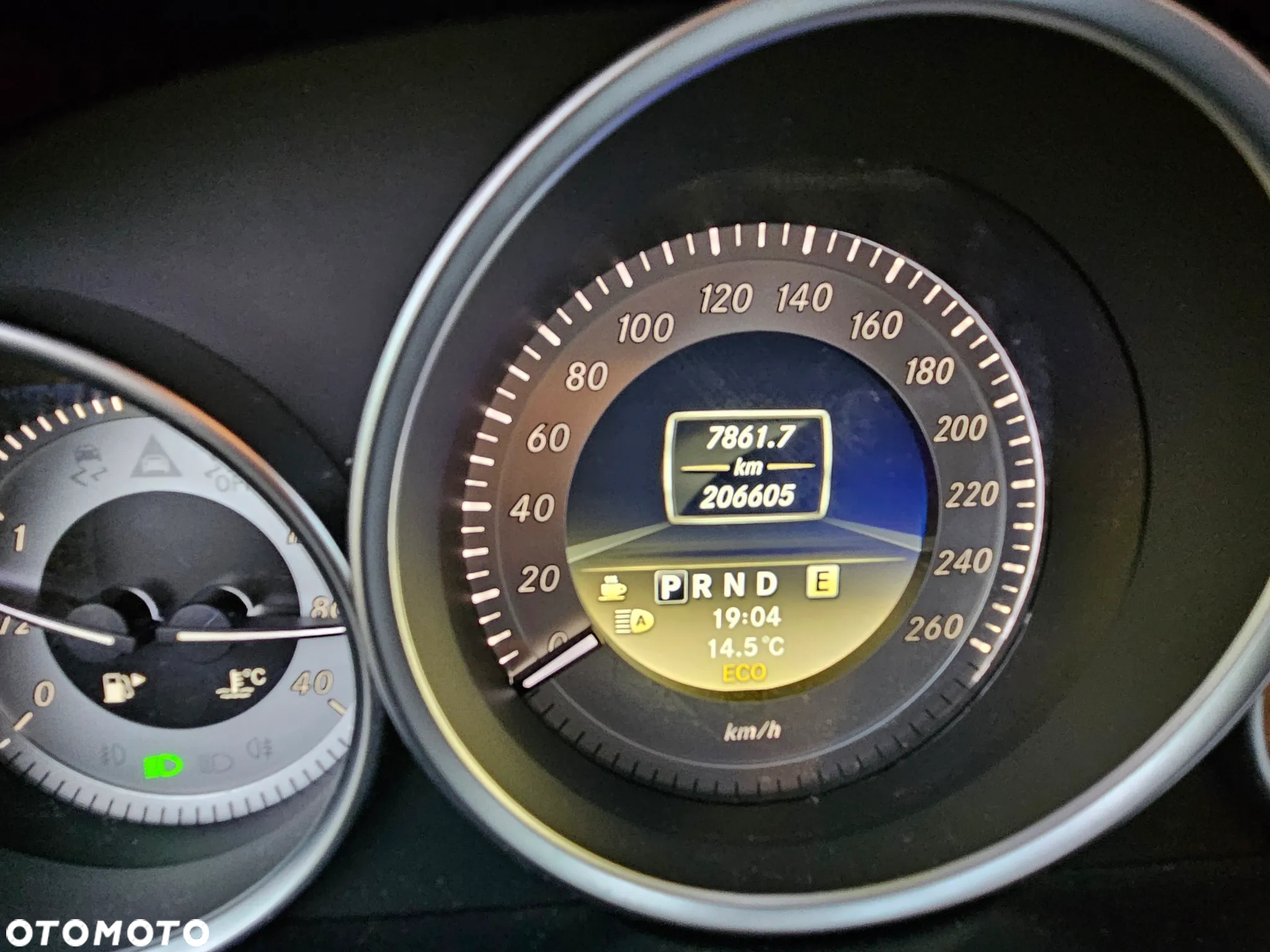 Mercedes-Benz Klasa C 180 BlueEFFICIENCY 7G-TRONIC Avantgarde - 11