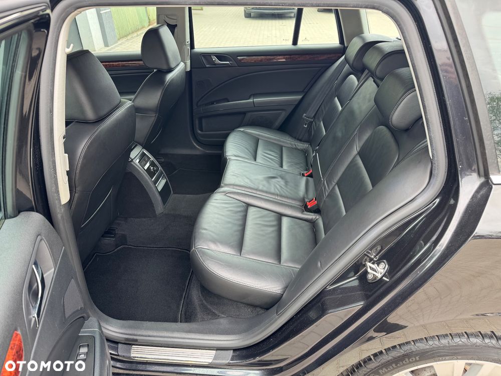 Skoda Superb 2.0 TDI PD Elegance - 23