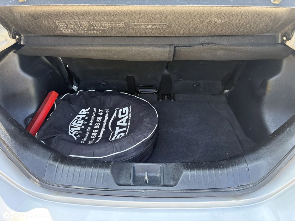 Nissan Tiida 1.6 Acenta - 10