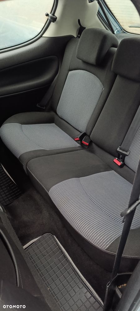 Peugeot 206 - 7