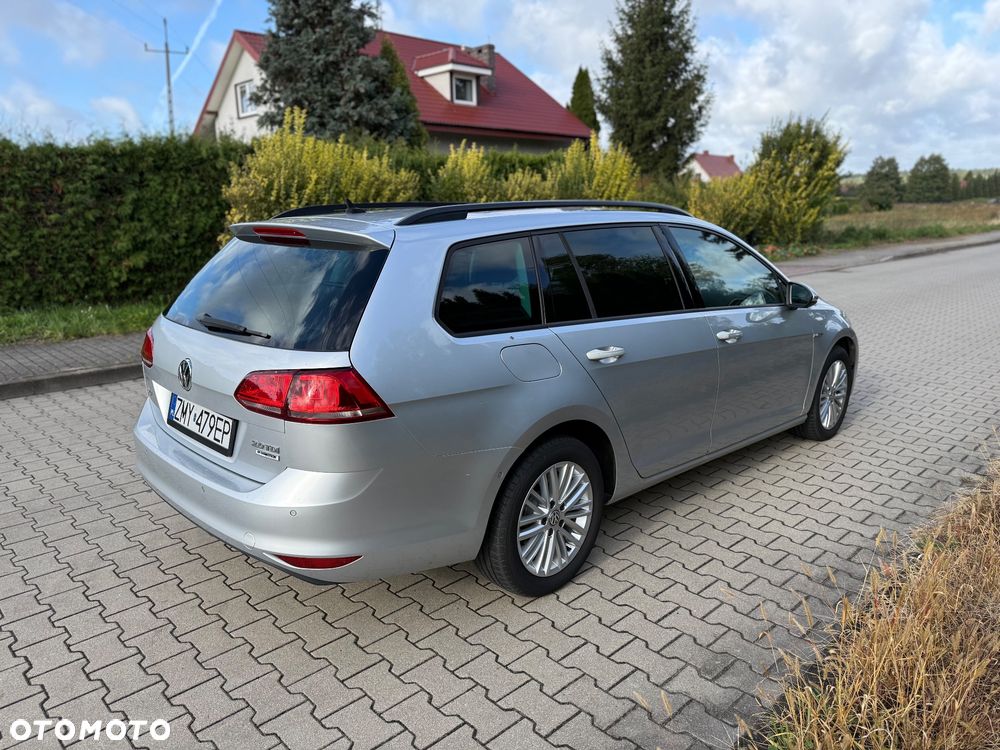 Volkswagen Golf 2.0 BlueTDI DSG Cup - 4