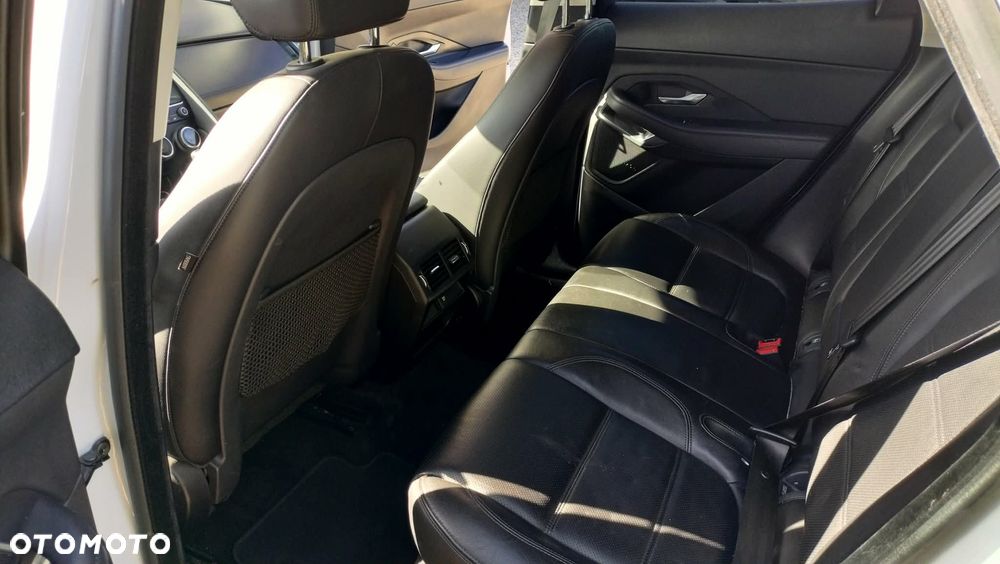 Jaguar E-Pace P200 AWD S - 8