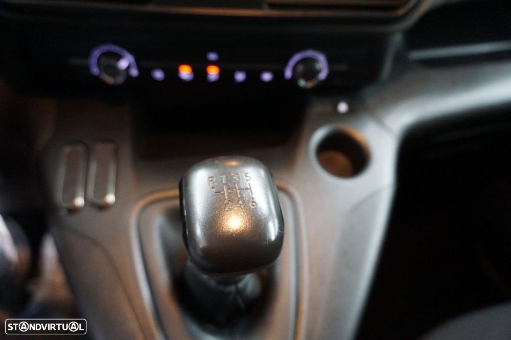 Peugeot Rifter 1.2 PureTech Allure - 20