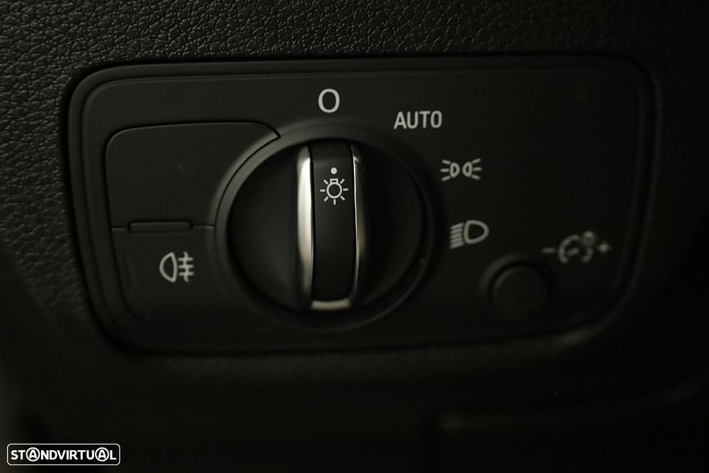 Audi Q2 30 TFSI Advanced - 18