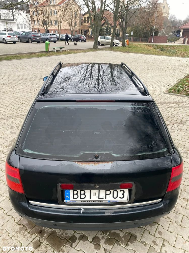 Audi A6 Avant 2.4 - 12