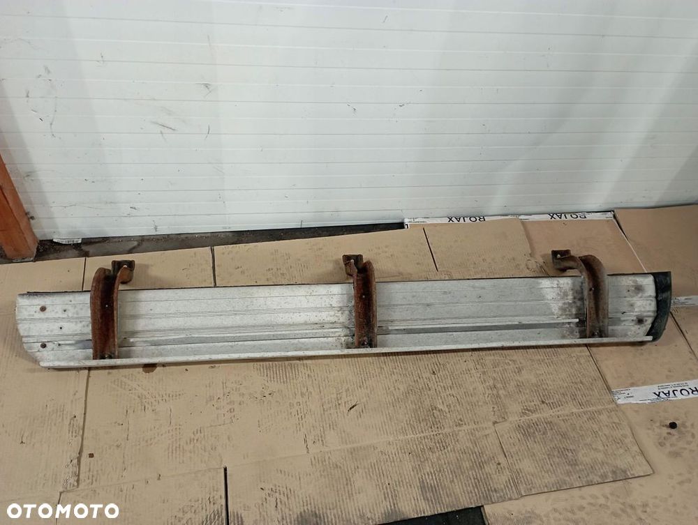 MITSUBISHI L200 STOPIEŃ LEWY - 3