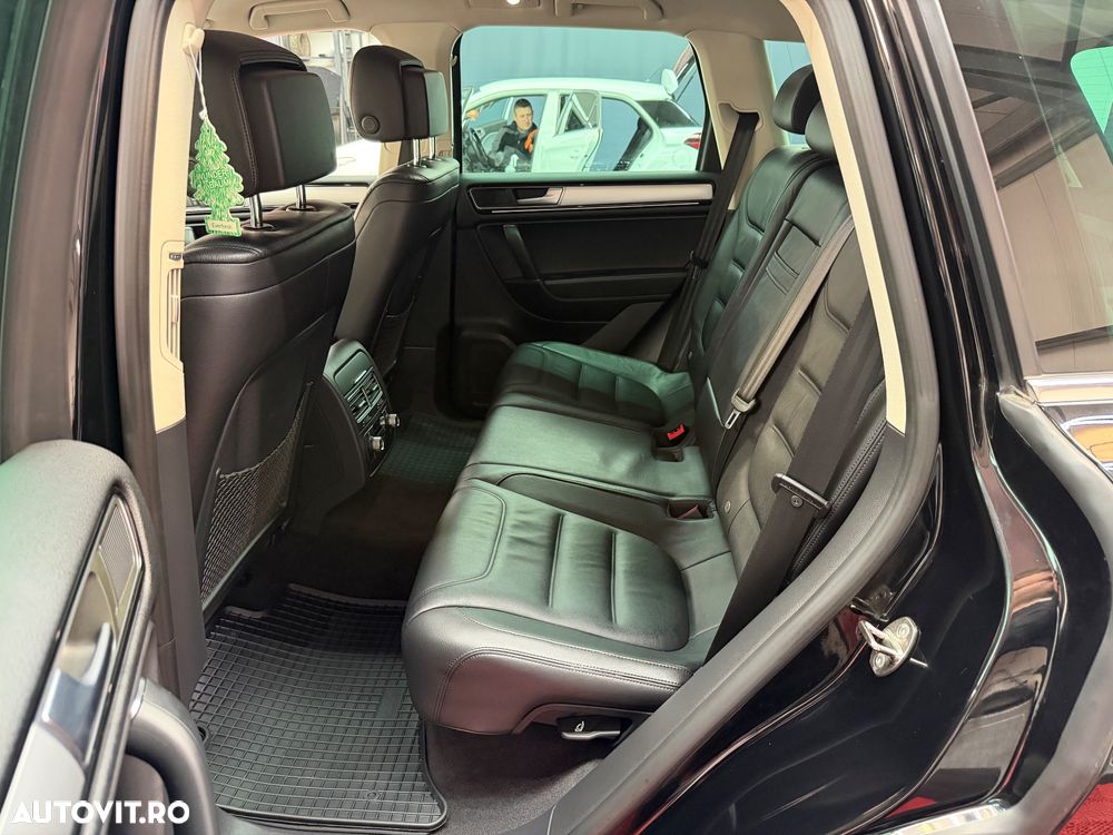 Volkswagen Touareg 3.0 V6 TDI BMT - 12
