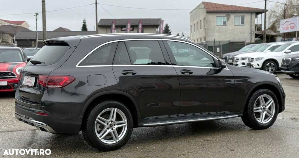 Mercedes-Benz GLC - 9