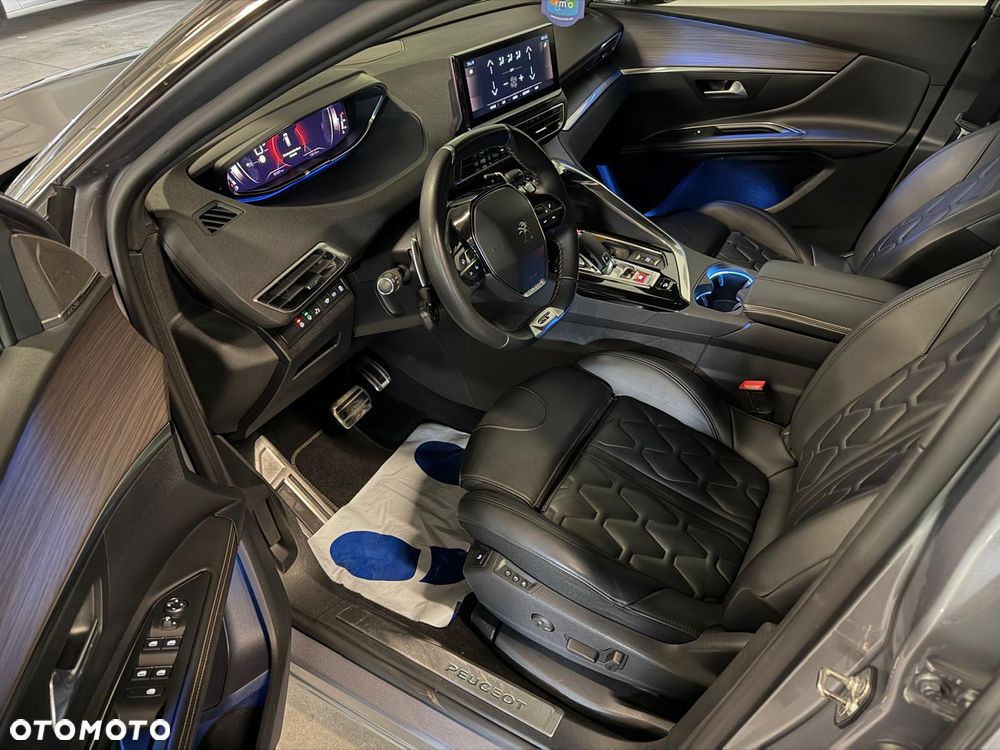 Peugeot 5008 1.6 PureTech GT S&S EAT8 - 17