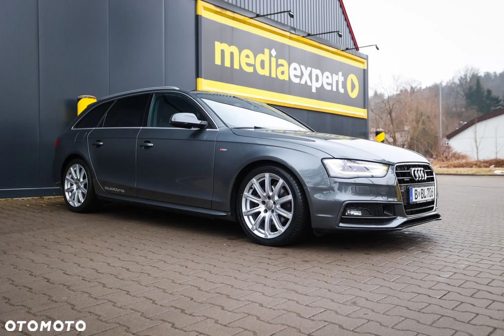Audi A4 Avant 2.0 TDI DPF quattro S tronic S line Sportpaket - 14