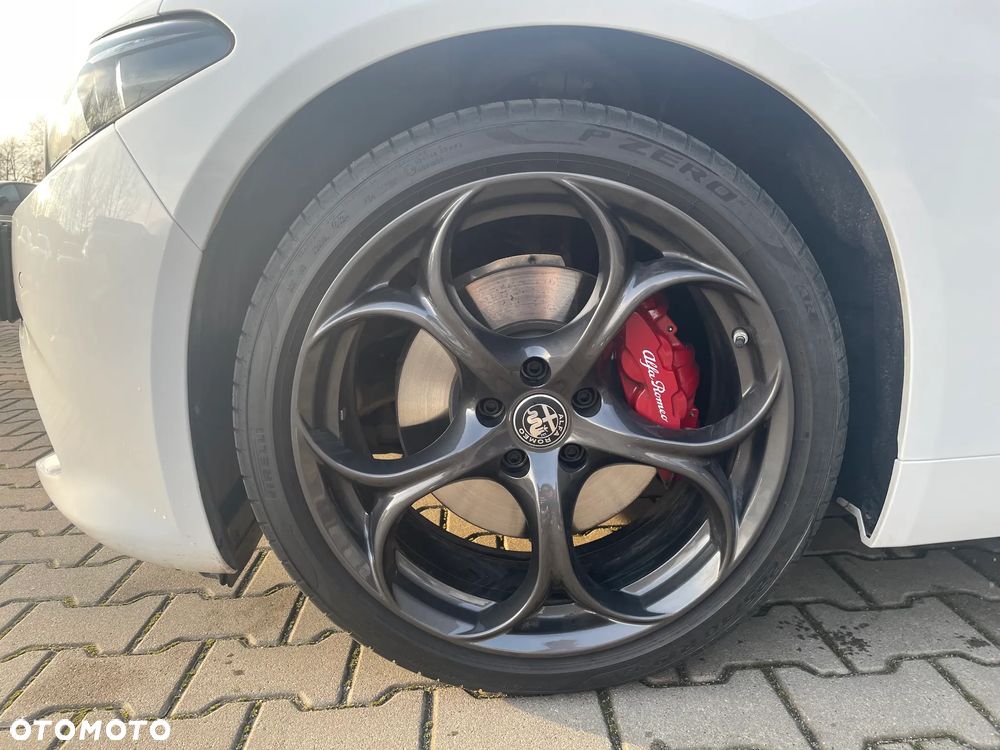 Alfa Romeo Giulia 2.0 Turbo Tributo Italiano Q4 - 6