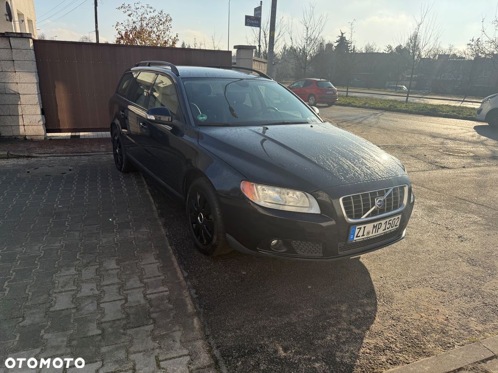 Volvo V70 2.0 Kinetic - 1