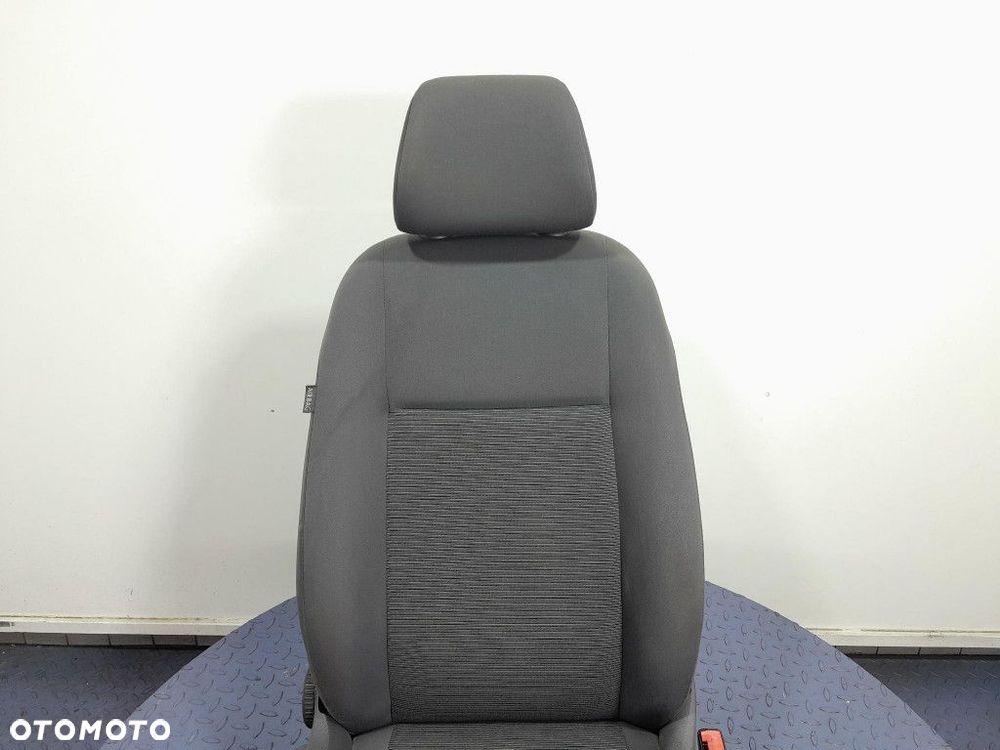 VW GOLF V 5D FOTEL PRZÓD PRZEDNI PRAWY PASAŻERA EU - 3