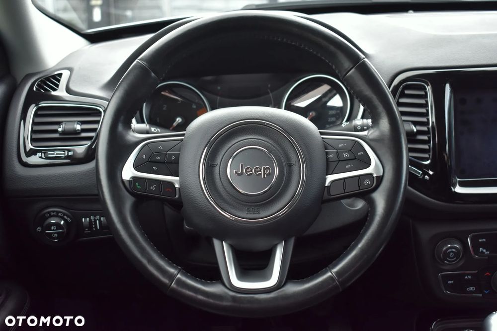 Jeep Compass - 27
