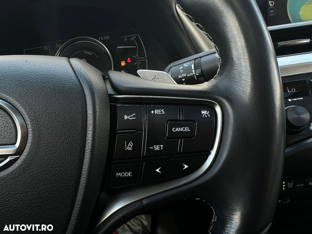 Lexus Seria ES 300h Executive Line - 26