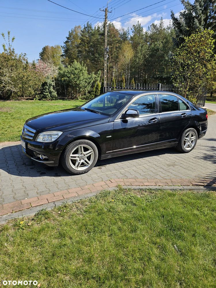 Mercedes-Benz Klasa C 220 CDI Avantgarde - 17