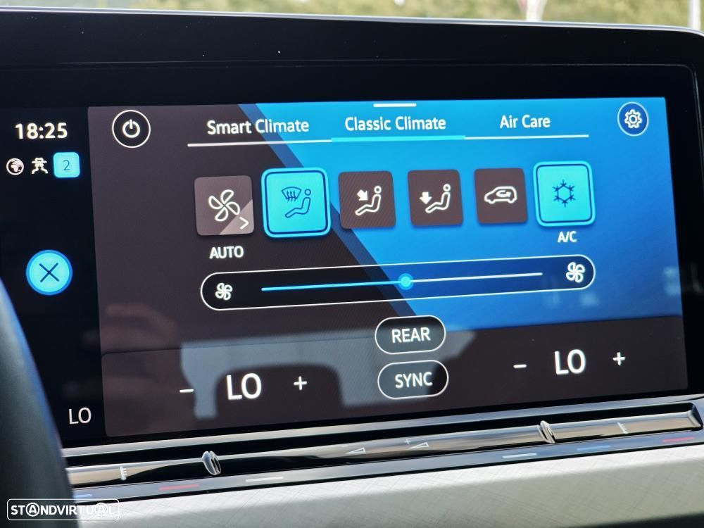 VW Golf Variant 2.0 TDi Life - 22