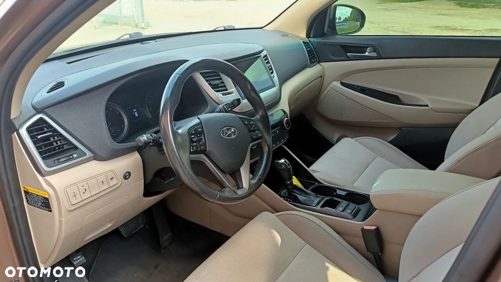 Hyundai Tucson - 10