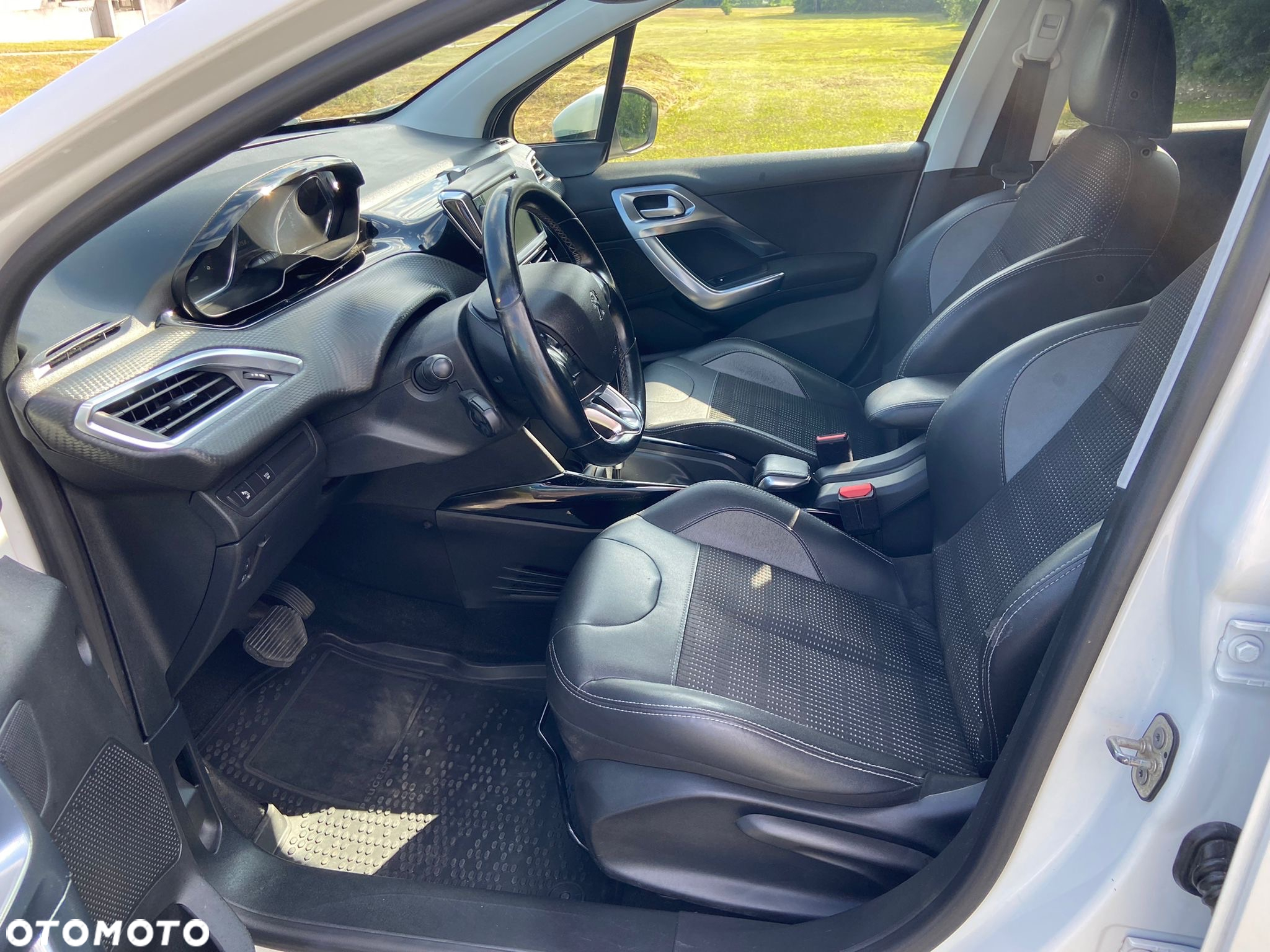 Peugeot 2008 - 7