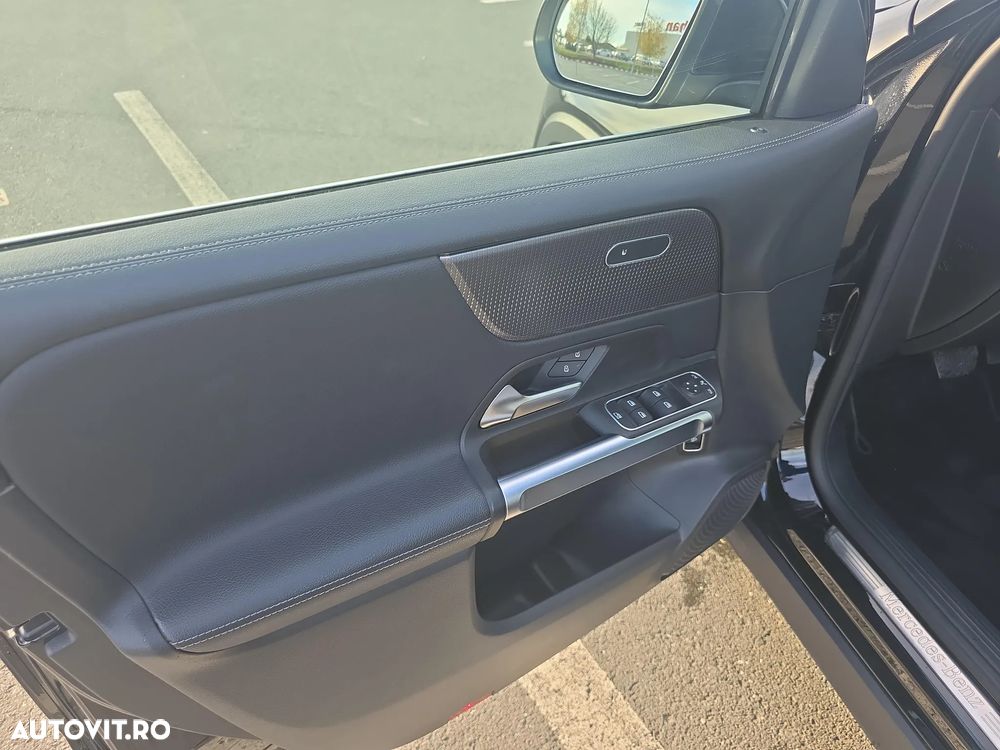 Mercedes-Benz GLB - 9