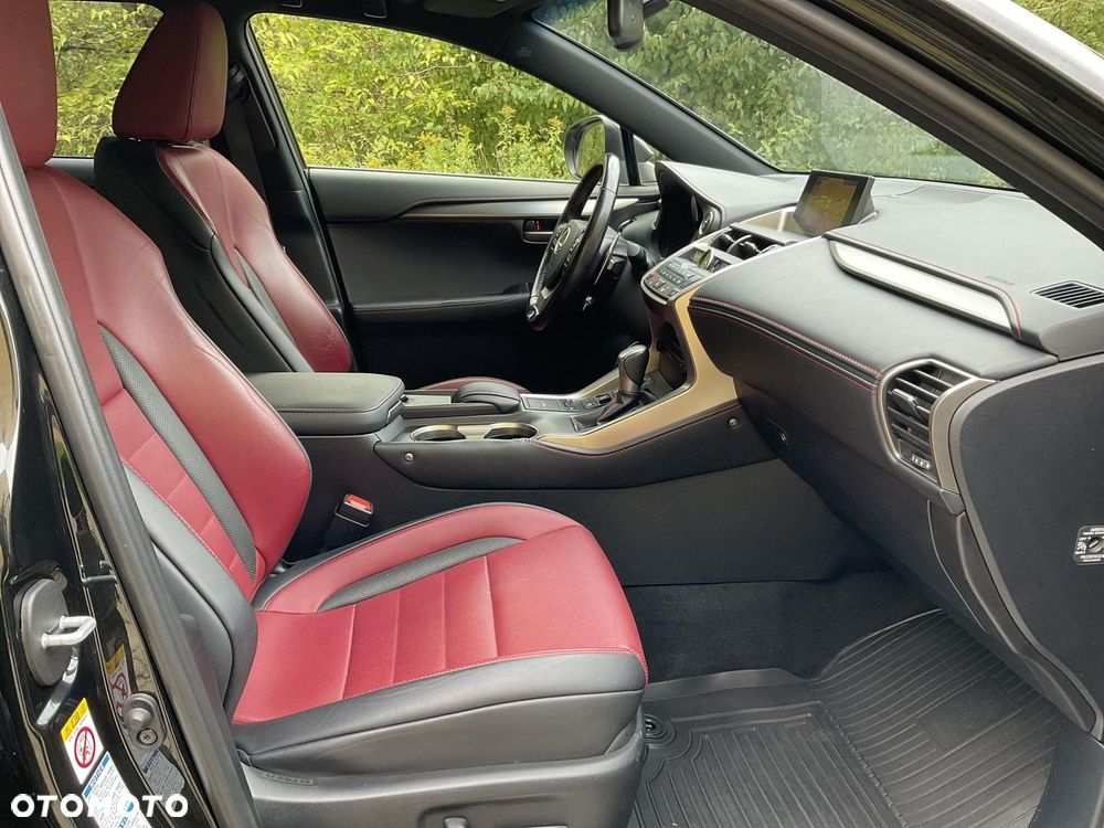 Lexus NX 300h F Sport AWD - 12