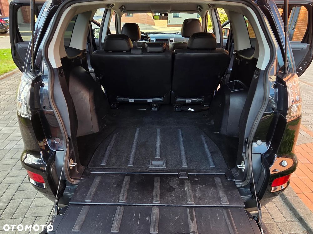 Mitsubishi Outlander 2.0 2WD Invite - 34