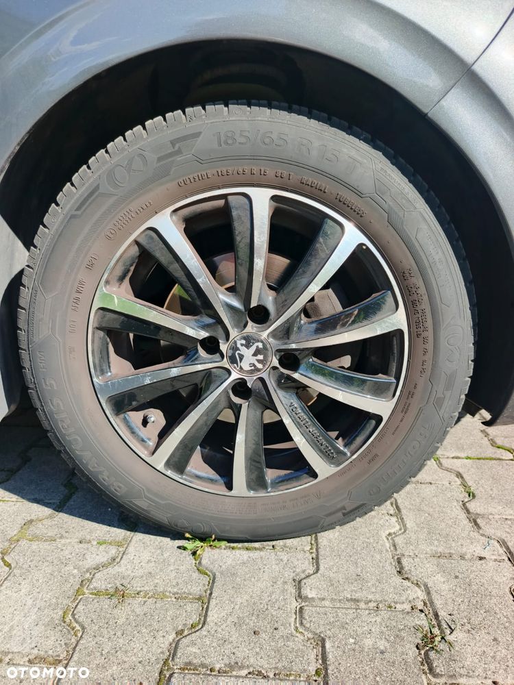 Peugeot 208 - 9