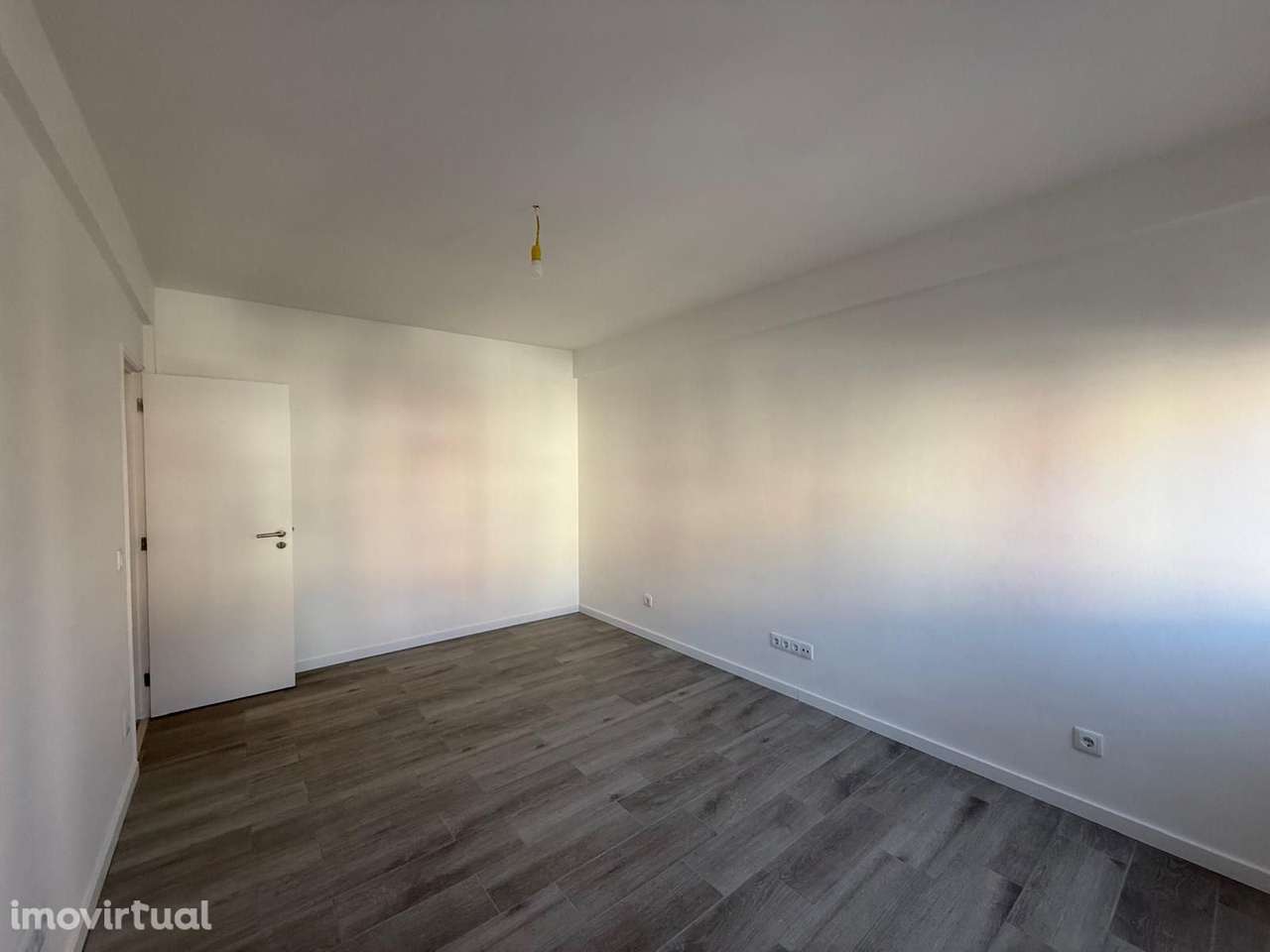 Apartamento, recuperado, para arrendamento, Amadora - Venteira - Grande imagem: 3/17