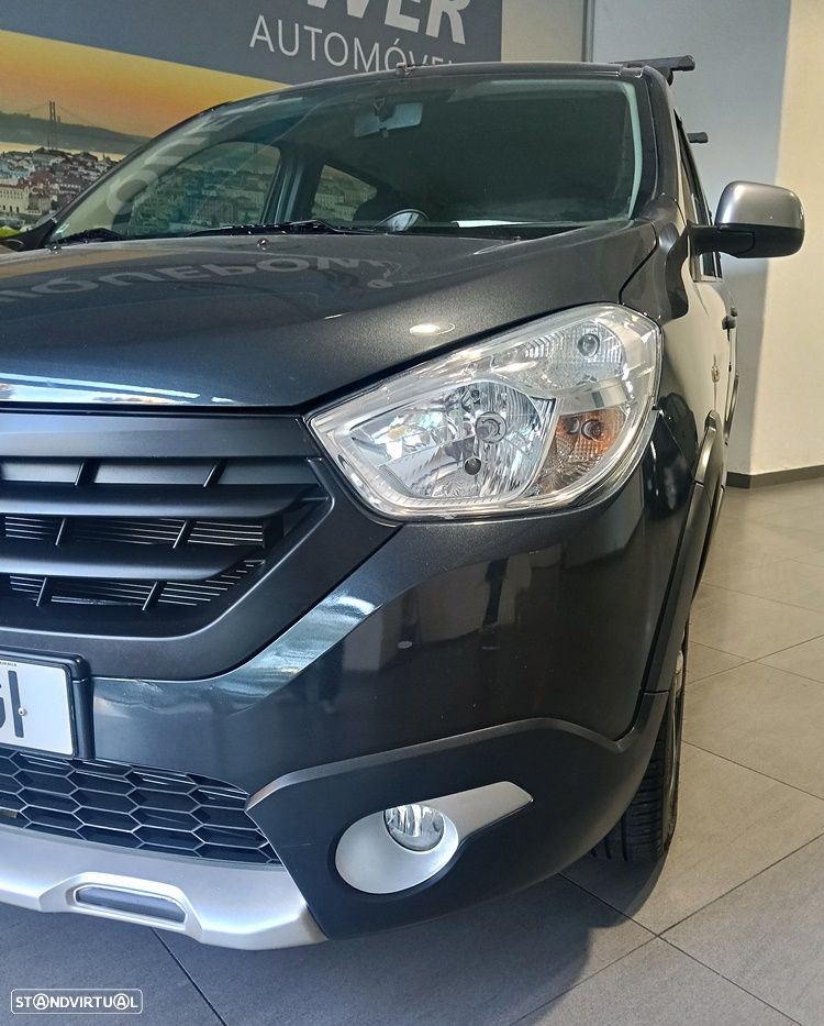 Dacia Lodgy TCe 115 Stepway - 11