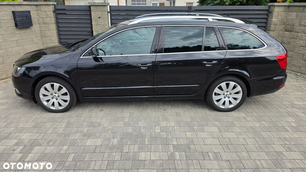 Skoda Superb 2.0 TDI Platinum Outdoor DSG - 6