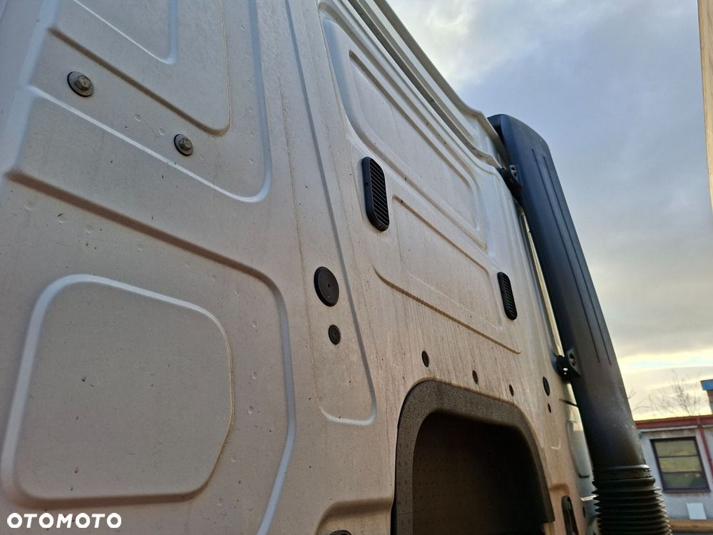 Versalift Antos 2533 L 6X2 - 34