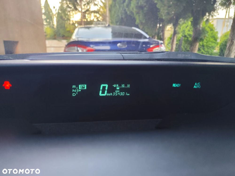 Toyota Prius 1.5 VVT-i Sol - 13