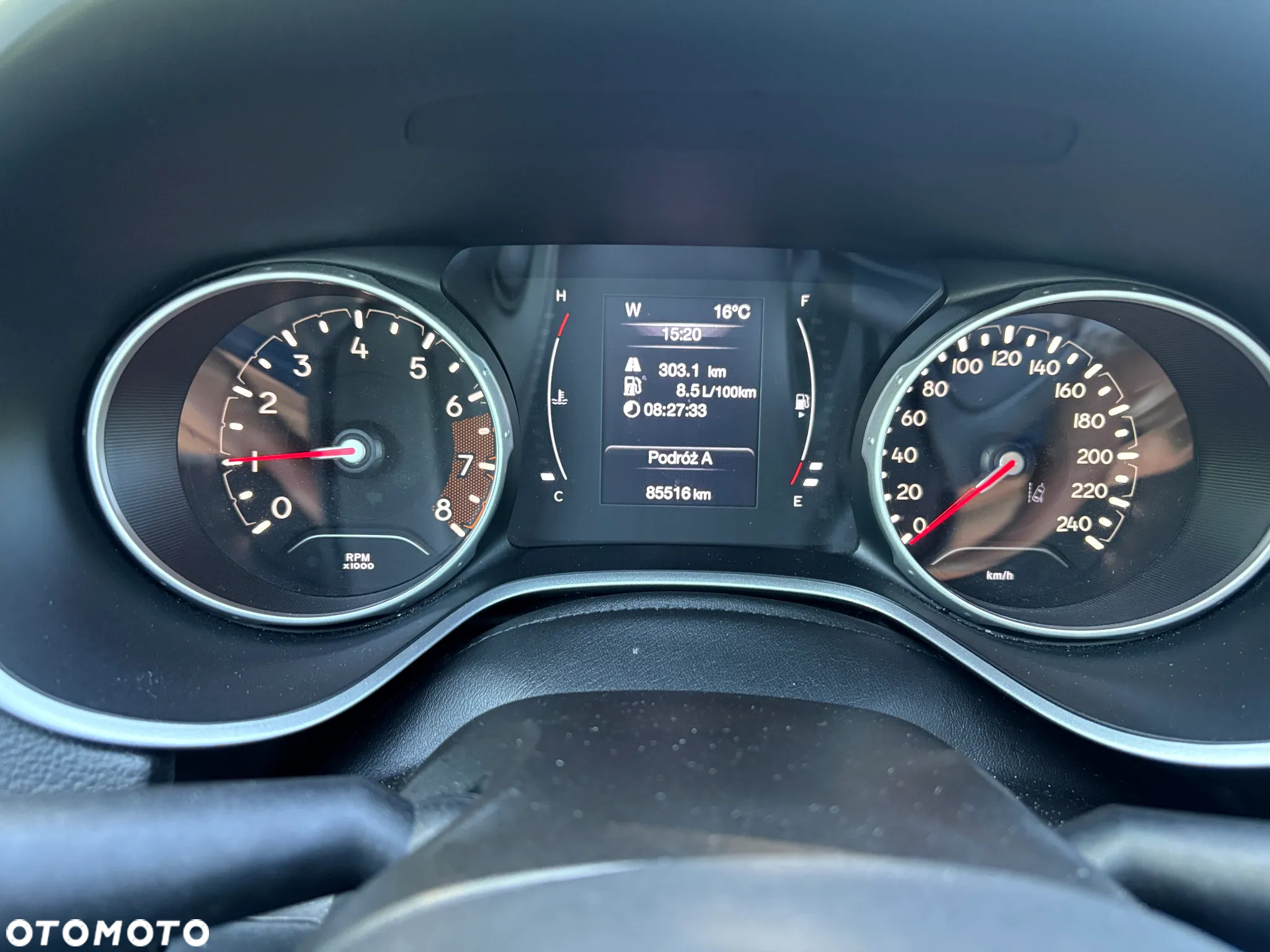 Jeep Compass 1.4 TMair Longitude FWD S&S - 8
