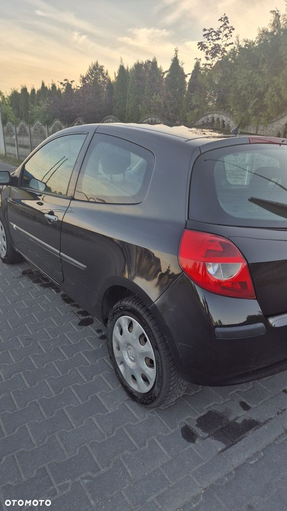 Renault Clio - 3