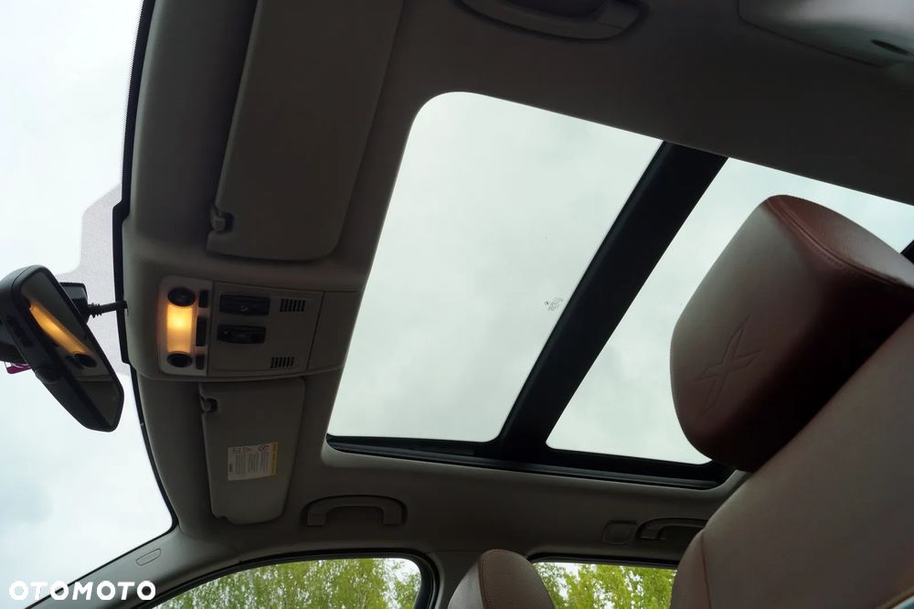 BMW X1 xDrive25d xLine - 34