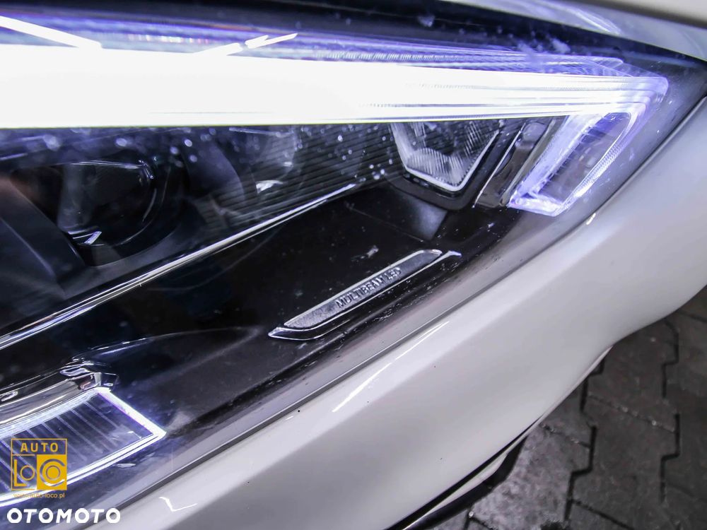 Mercedes-Benz CLA - 37