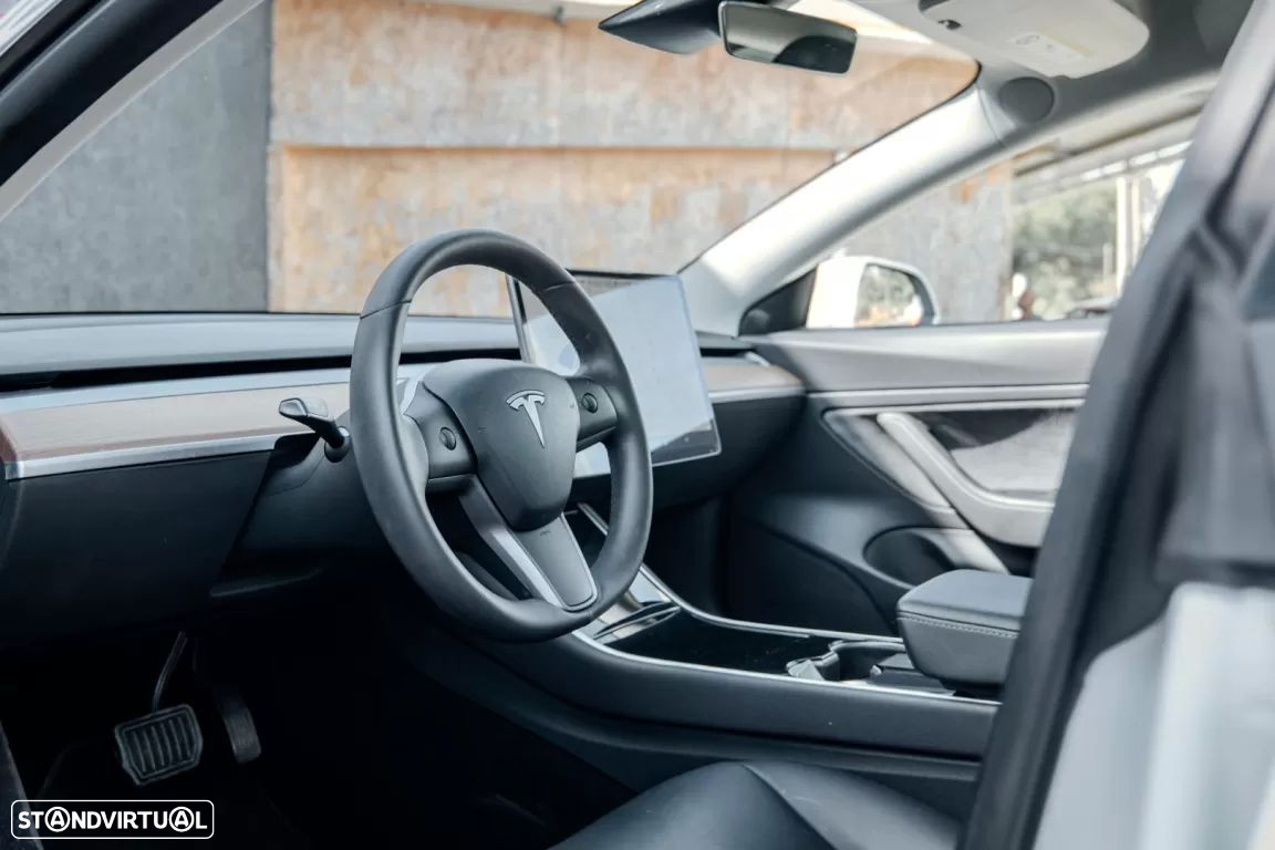 Tesla Model 3 Long-Range Dual Motor AWD - 8