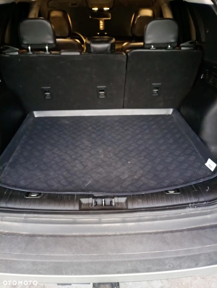 Ford Escape ver-2-0-ecoboost-awd-titanium - 12