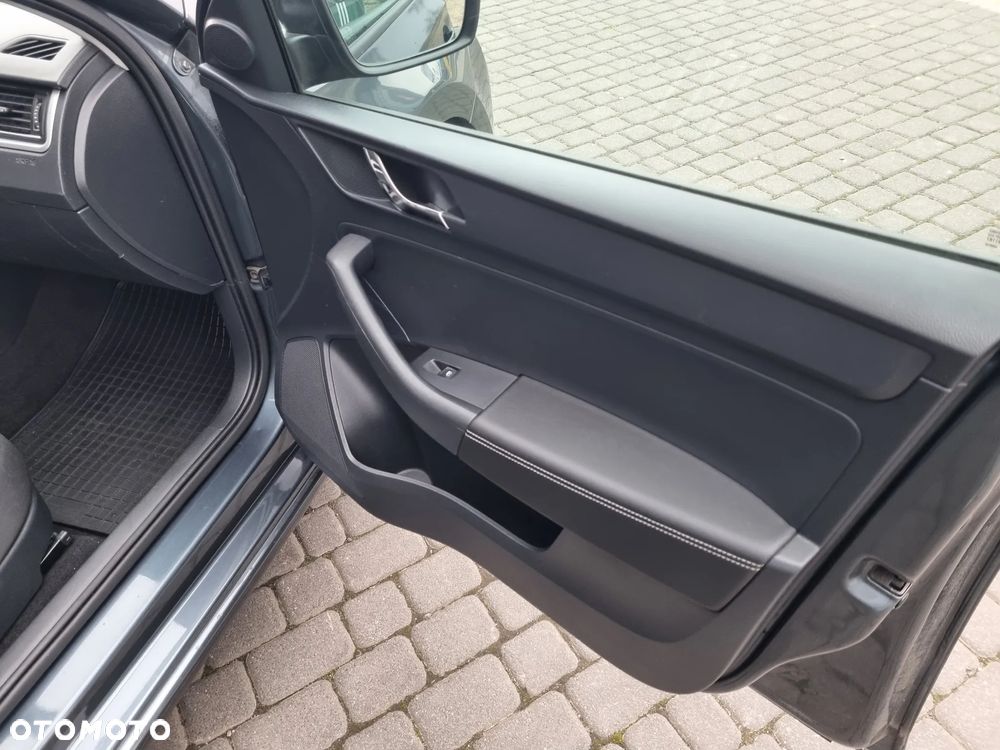 Skoda RAPID 1.4 TDI Ambition - 23