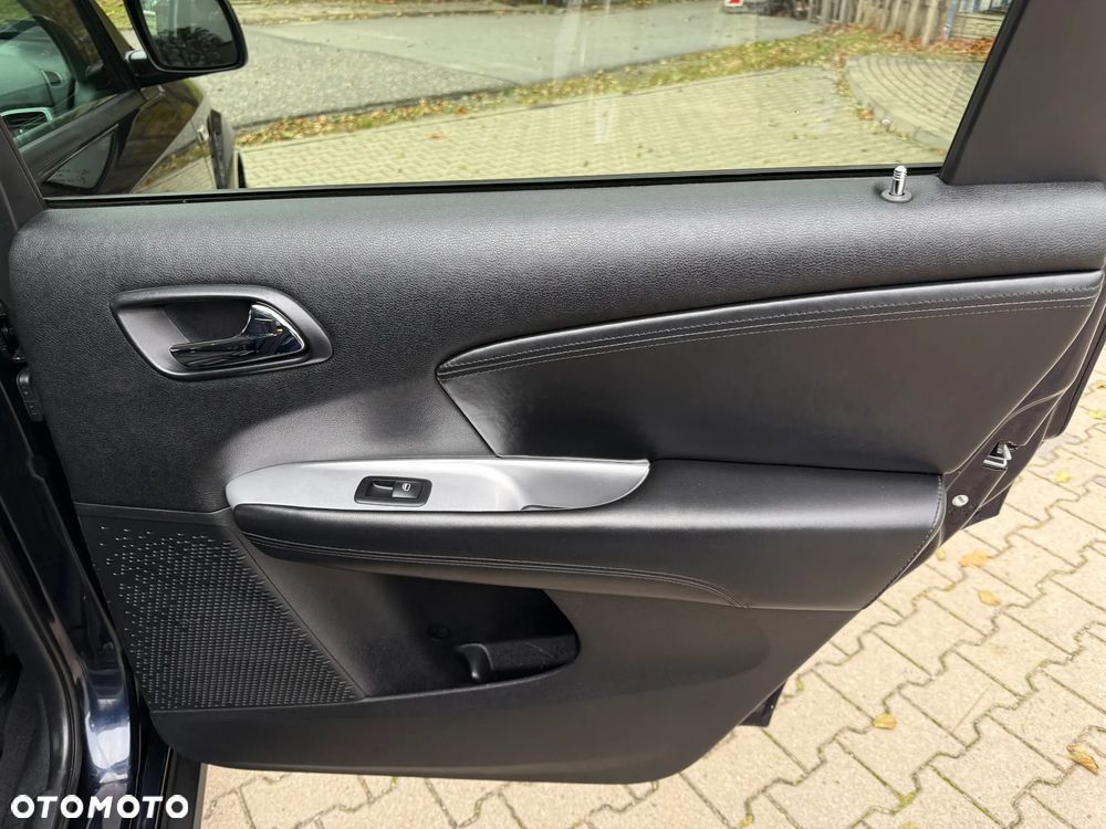 Fiat Freemont 2.0 Multijet Black Code AWD - 21