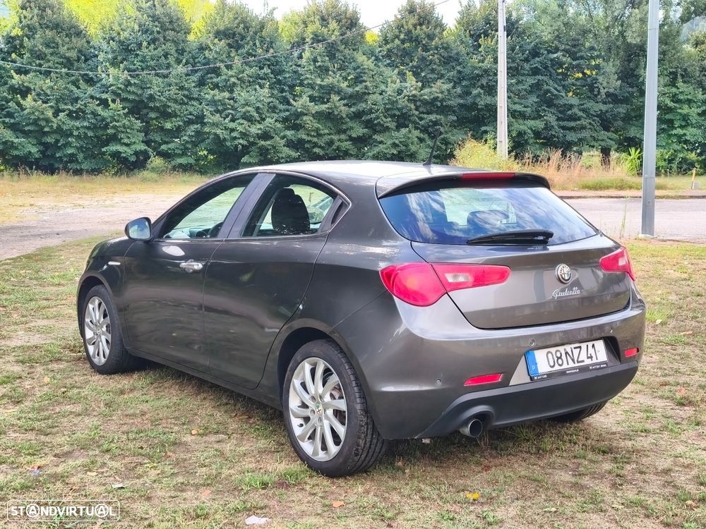 Alfa Romeo Giulietta 1.6 JTDM Distinctive - 51