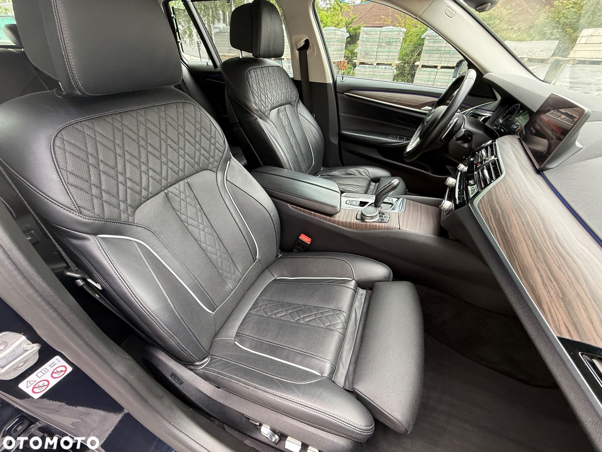 BMW Seria 5 520d Luxury Line sport - 32