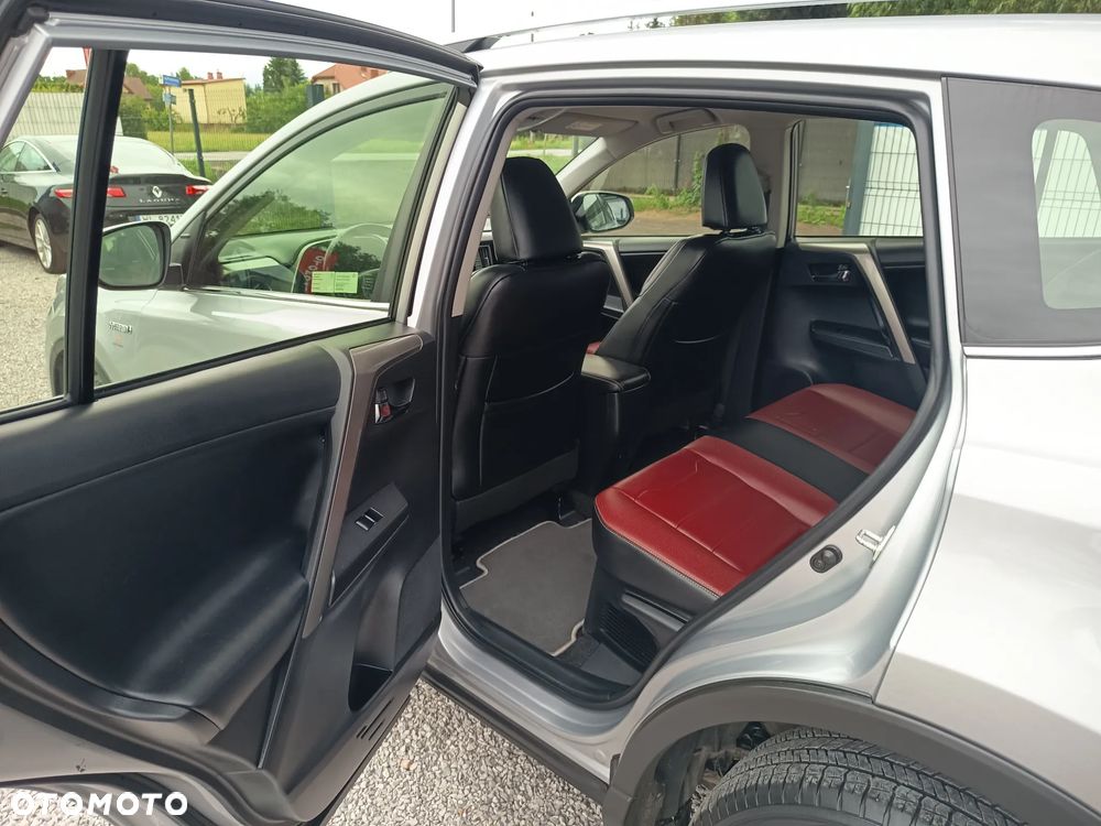 Toyota RAV4 Hybrid Premium 4x2 - 39